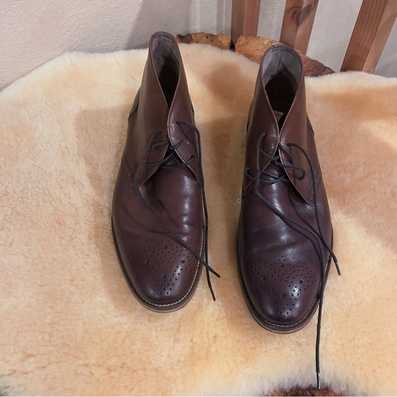 Johnston & Murphy Brown Lace Up Chukka Boots - size 11 - Picture 1 of 10
